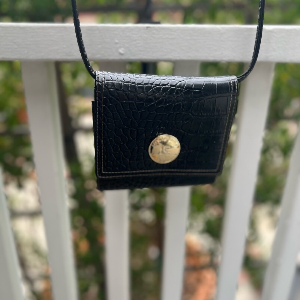 Liz Claiborne Black Crossbody Bag - Picture 2 of 12